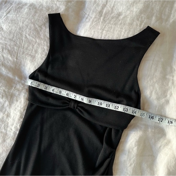 Diane Von Furstenberg Vintage Boyet Dress in Black 100% Wool - Picture 7 of 10